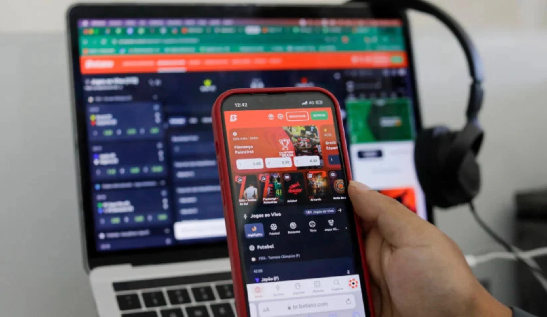 Governo federal arrecada R$ 15,3 bilhões com apostas online desde 2025